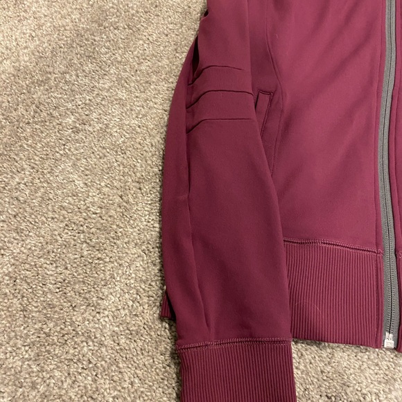 Zella & Alo Yoga zip ups like new - Picture 4 of 8